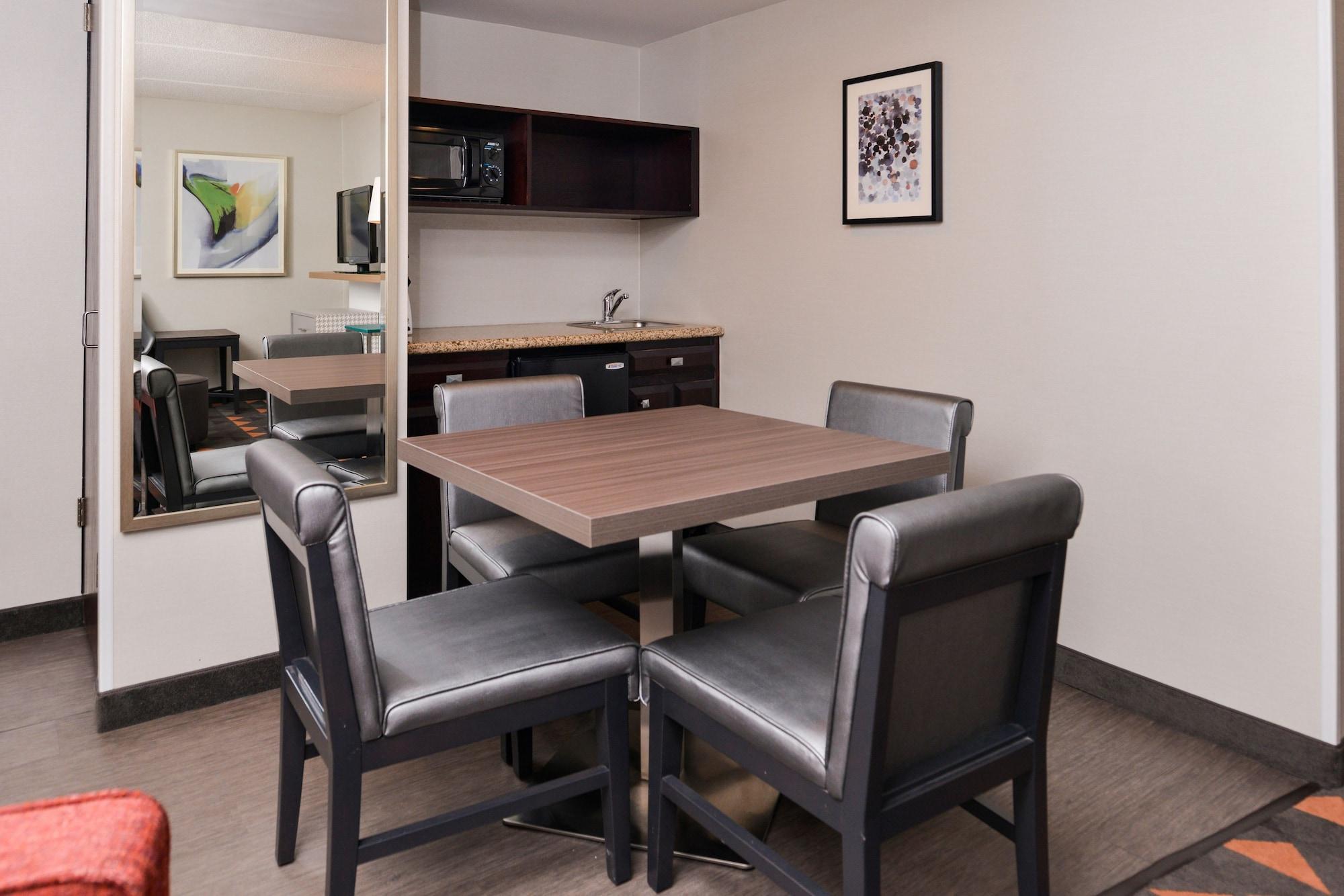 Hotel Holiday & - Marketplace By Ihg Rochester