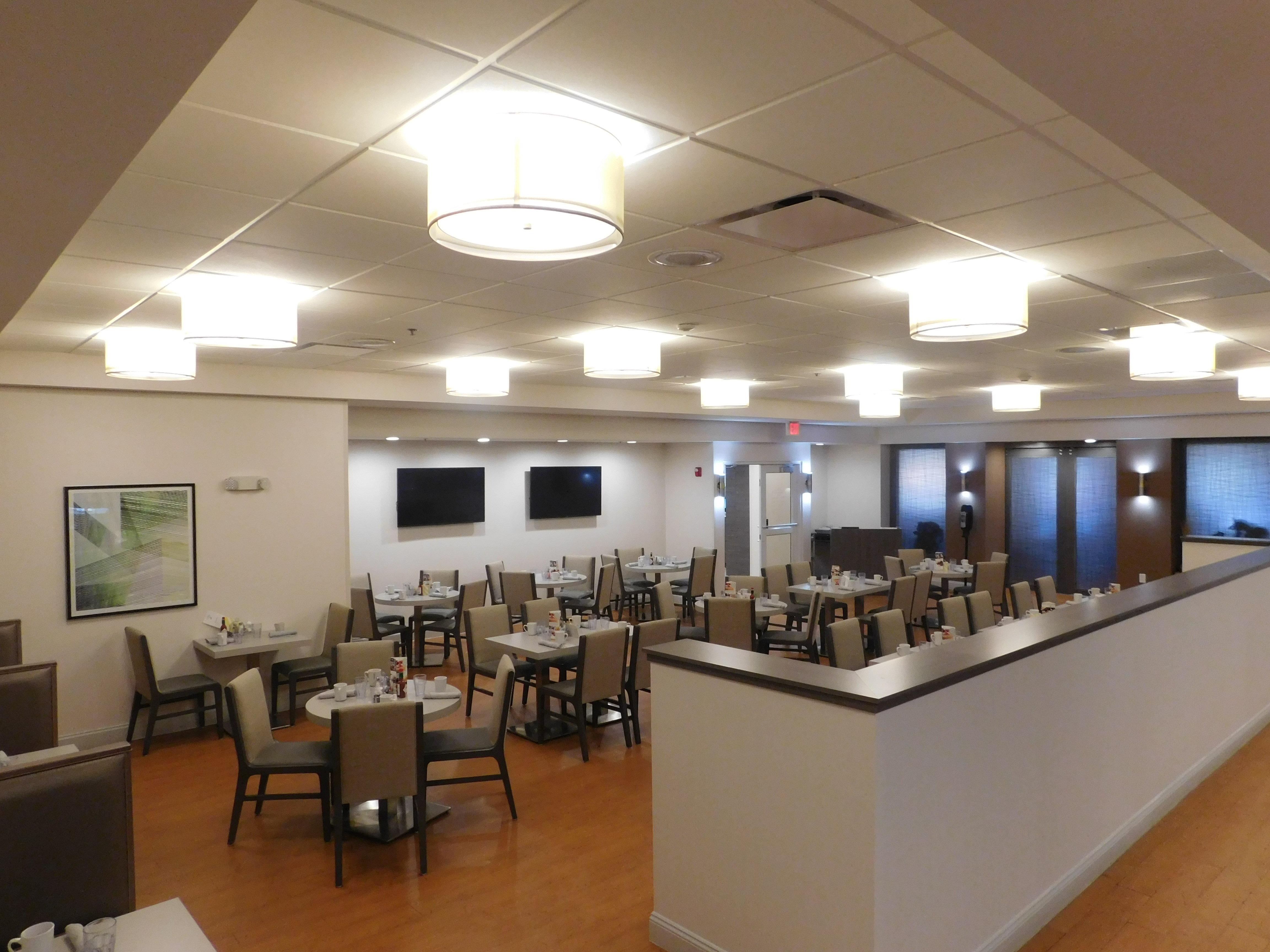 Holiday & - Marketplace By Ihg 3*