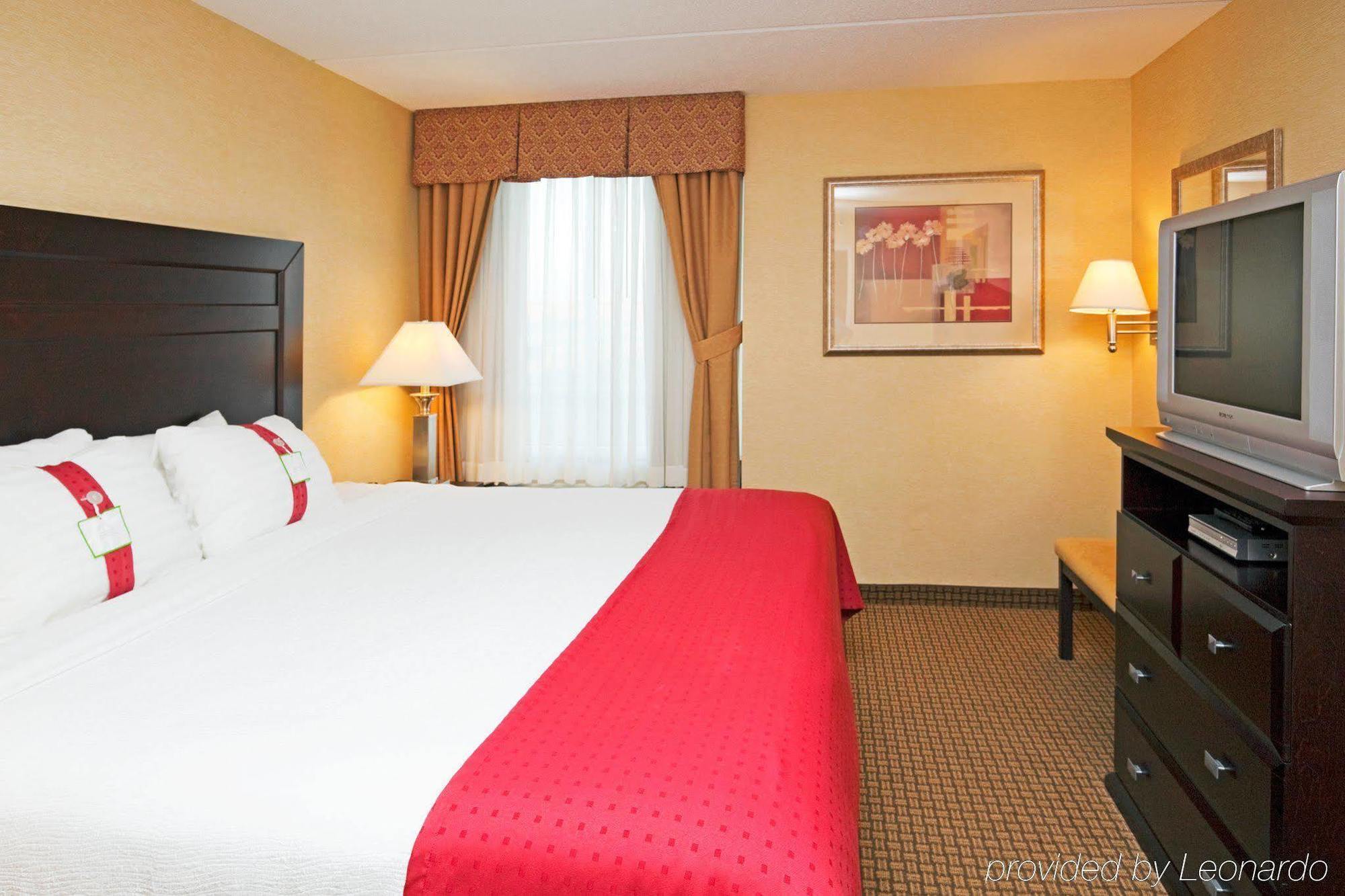 Hotel Holiday & - Marketplace By Ihg