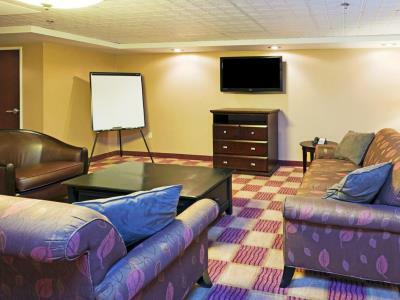 Holiday & - Marketplace By Ihg Hotel 3*