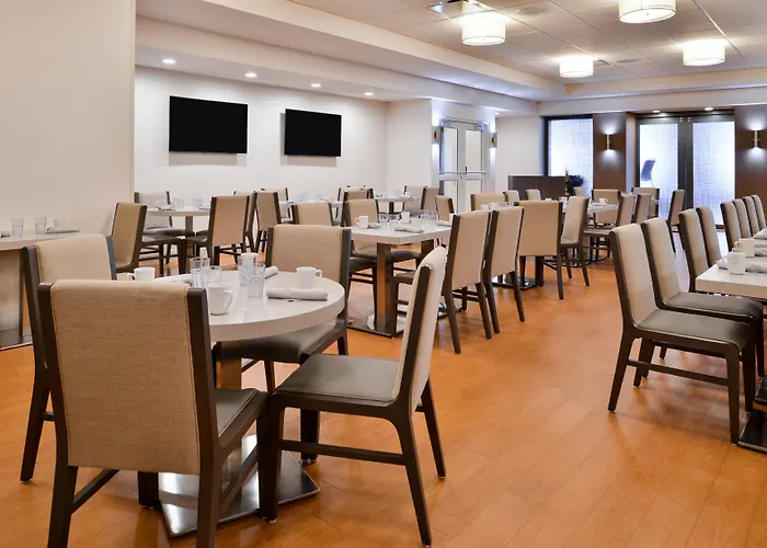 Holiday Inn Hotel & Suites Rochester - Marketplace By Ihg